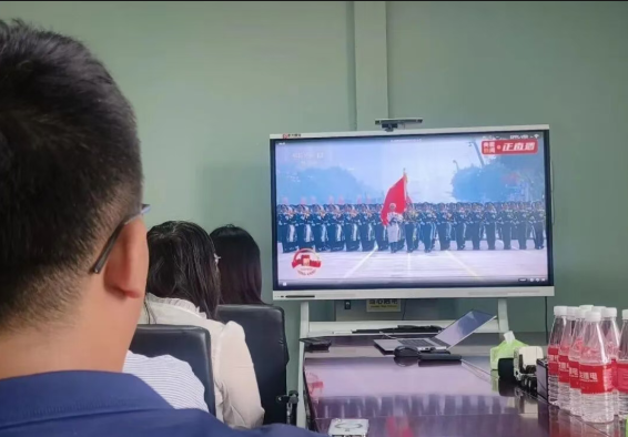 c19a4c86e57dceb777324638aeb22d49.png 4阅兵wechat_2025-09-03_134234_120.png